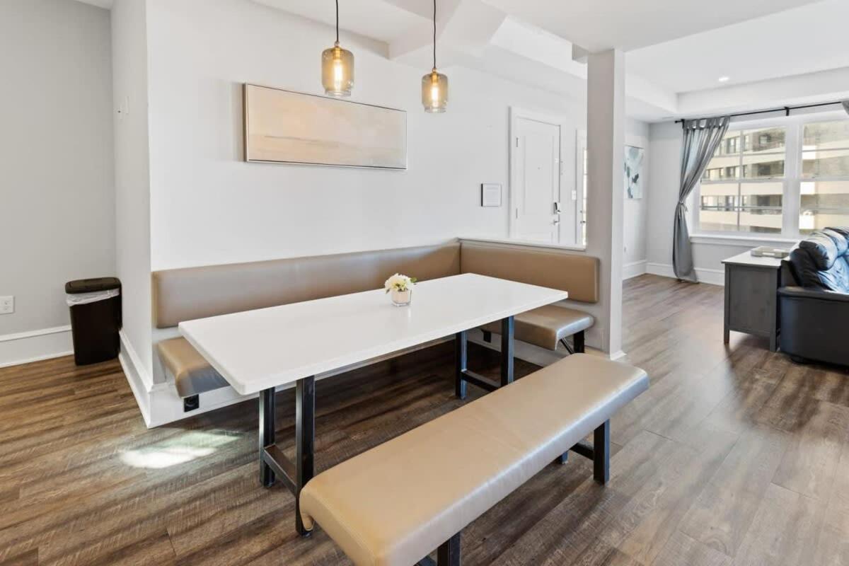 אטלנטיק סיטי Modern 4Br 2Ba Apt Steps To The Beach Open Living מראה חיצוני תמונה