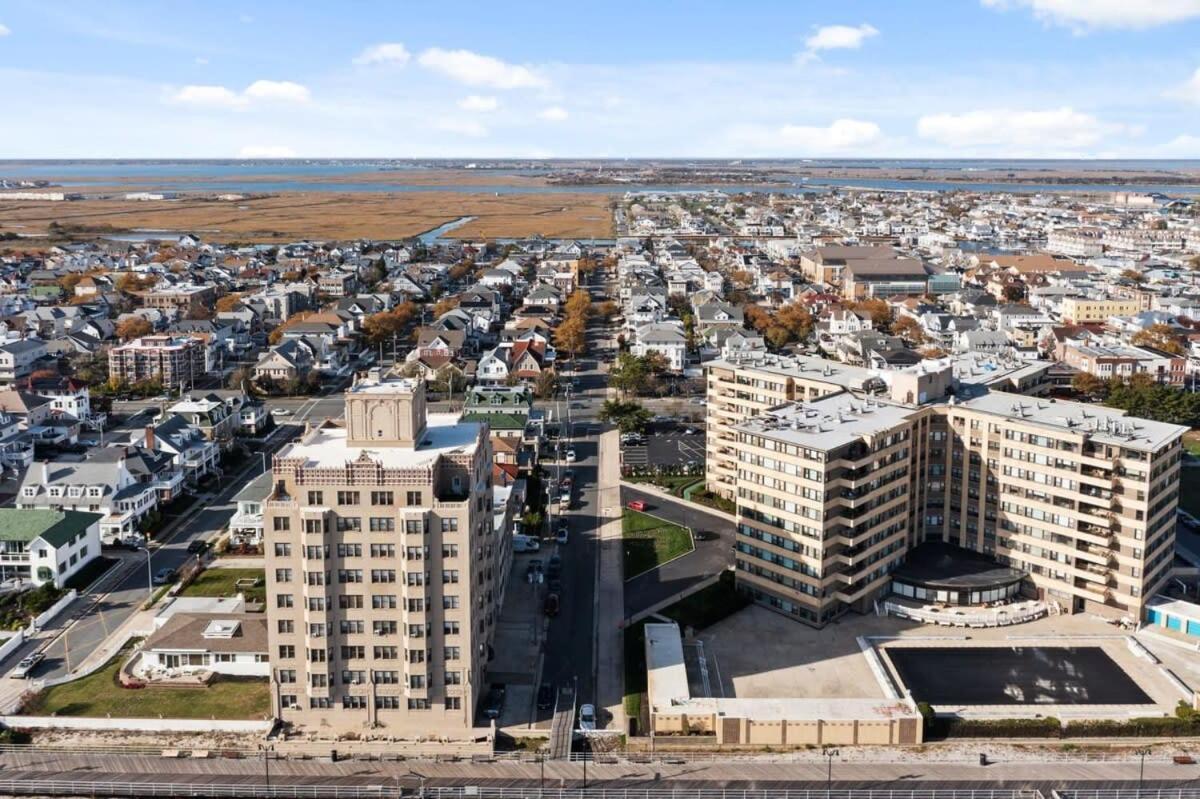 אטלנטיק סיטי Modern 4Br 2Ba Apt Steps To The Beach Open Living מראה חיצוני תמונה